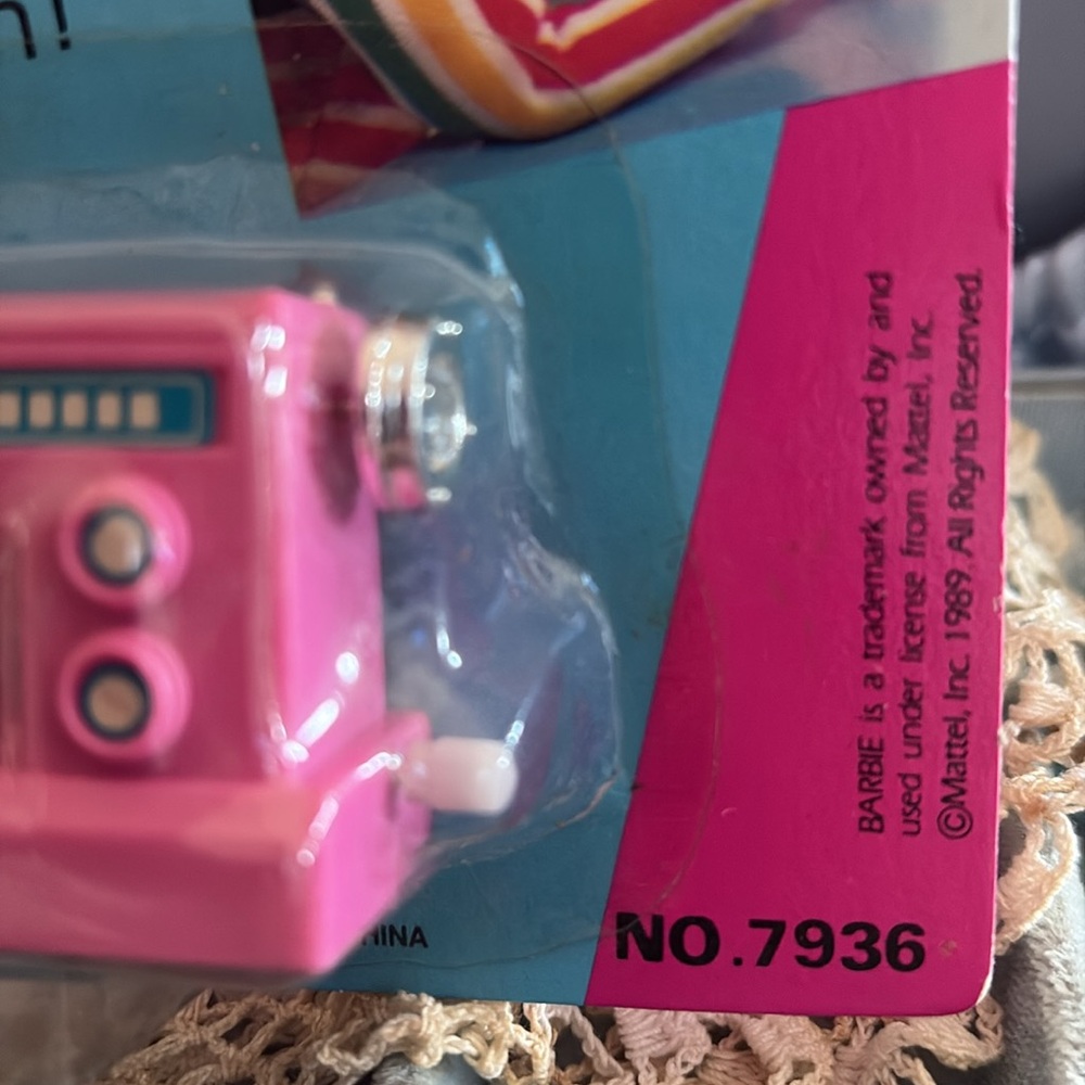 Barbie Pink Sewing Machine Toy
R - Picture 3 of 3